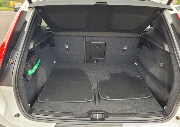 Volvo XC 40 cena 144777 przebieg: 87800, rok produkcji 2020 z Czarne małe 596